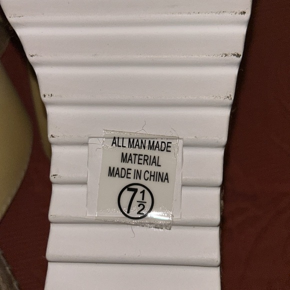 SODA: Platform Sandals, Size: 7.5 - Picture 9 of 10